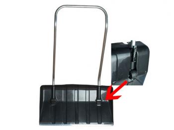 dvijok-dlya-snega-820450-na-kolesikah-v-sbore